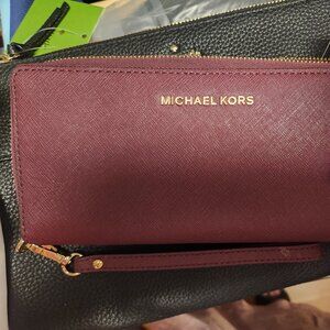 Michael Kors Jet Set Travel wallet